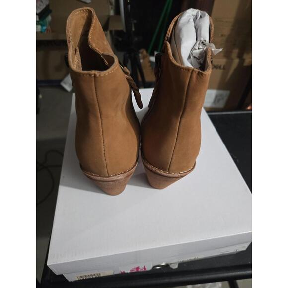Corso Como Tameka Cognac Nubuck Peep-Toe Booties Size 7.5 - Picture 2 of 5
